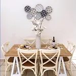 Dione Heritage Daire *