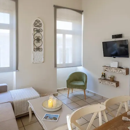 Dione Heritage Apartament Ermupoli